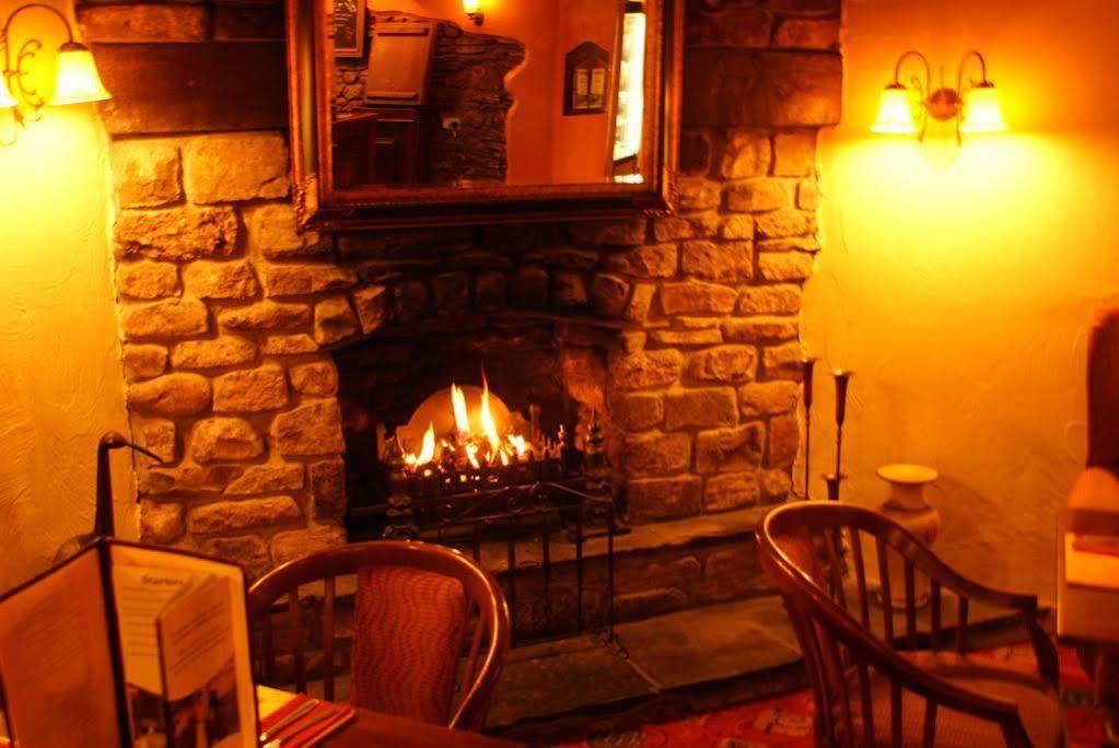 The Old Barn Inn 뉴포트 외부 사진